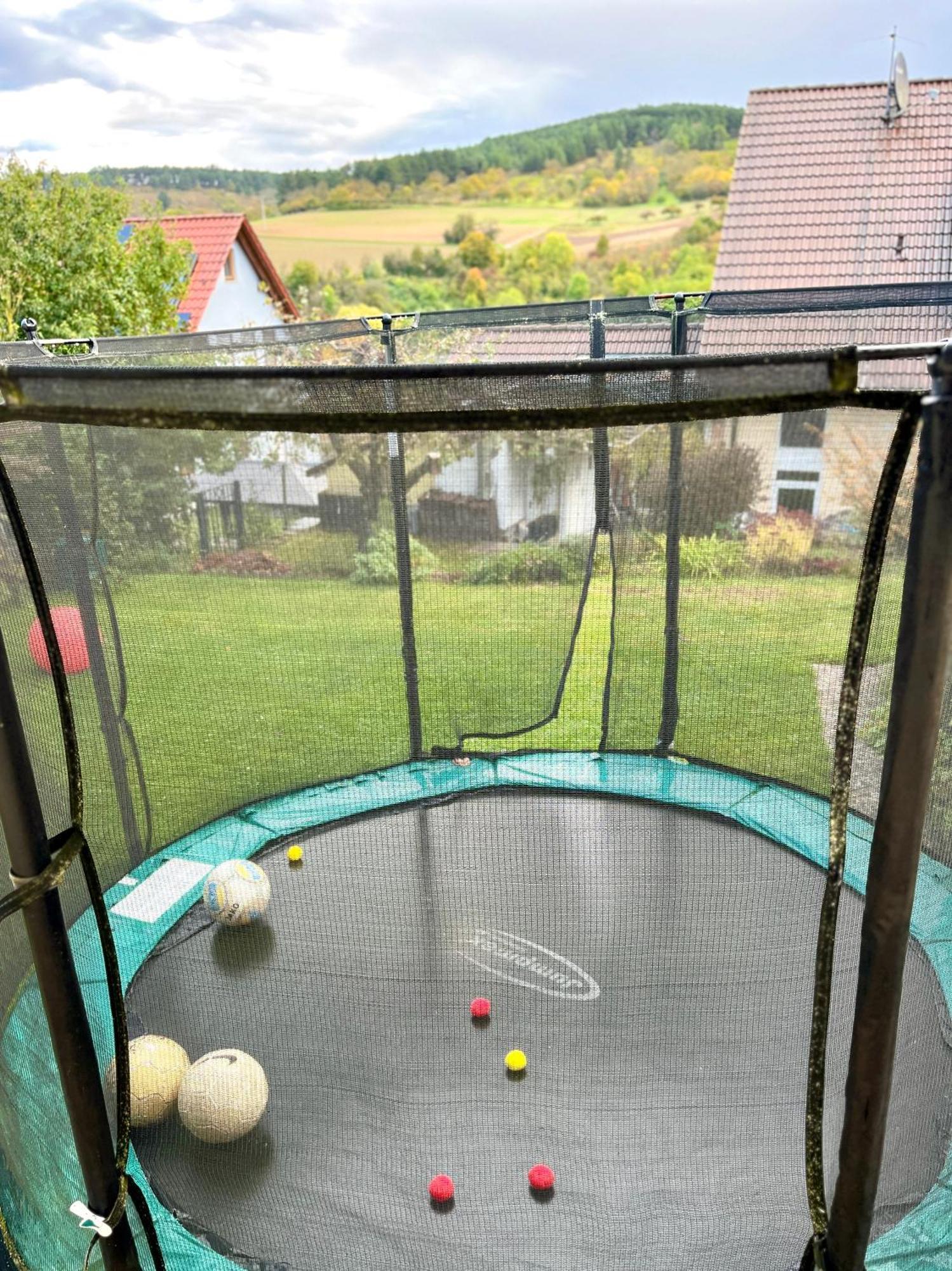 Ferienhaus Weinbergblick - Nahe Wuerzburg - 2 Schlafzimmer - Familienfreundlich - Terrasse Unterleinach Eksteriør bilde